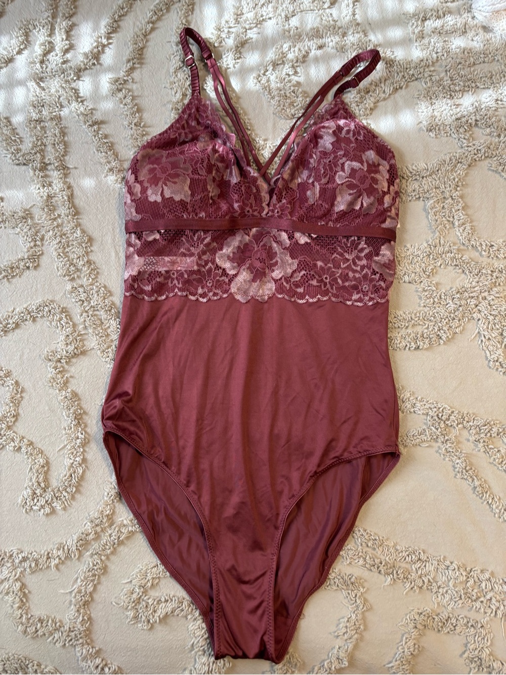 Auden Lace Trim Bodysuit in Mauve